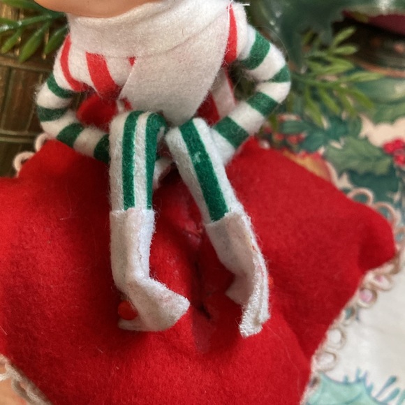 Vintage Christmas lot very adorable pixie Flock Santa vintage plastic Holly Berr - Picture 10 of 12